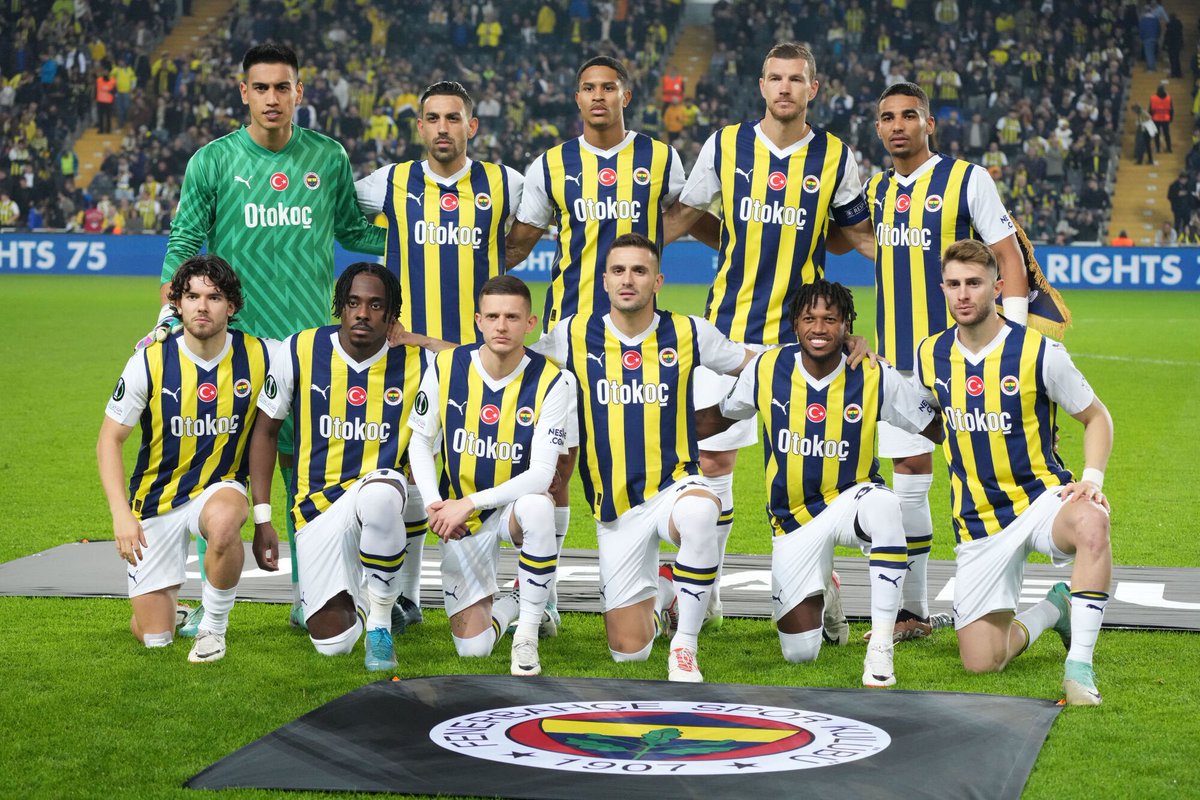 ActuFoot_'s tweet photo. 🚨🇹🇷 BREAKING ! La finale de la SuperCoupe de Turquie prévue ce soir à 18h45 est 𝗔𝗡𝗡𝗨𝗟𝗘́𝗘 !

À la fois Galatasaray et Fenerbahce refusent de jouer sans l’inscription 'Atatürk' sur leur maillot ce soir à Riyad en Arabie Saoudite 🇸🇦.

Une inscription faisant référence à Mustafa Kemal Atatürk, fondateur de la République Turque. 

Les instances d’Arabie Saoudite ont interdit cette inscription venant même à forcer les agents de sécurité à saisir toute personne rentrant dans le stade avec ces inscriptions.

Les deux équipes ont décidé de boycotter le match.

🗞️ @SuleymanRodop