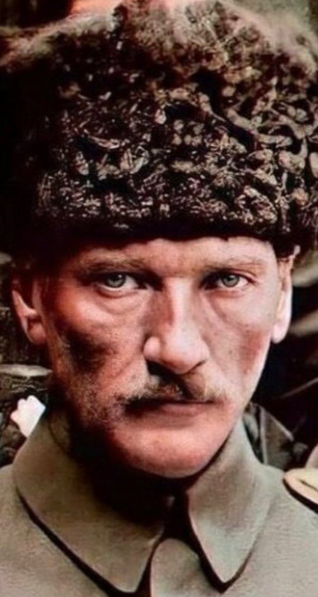 #Atatürk 
#peaceathomepeaceatworld
🇹🇷🇹🇷🇹🇷