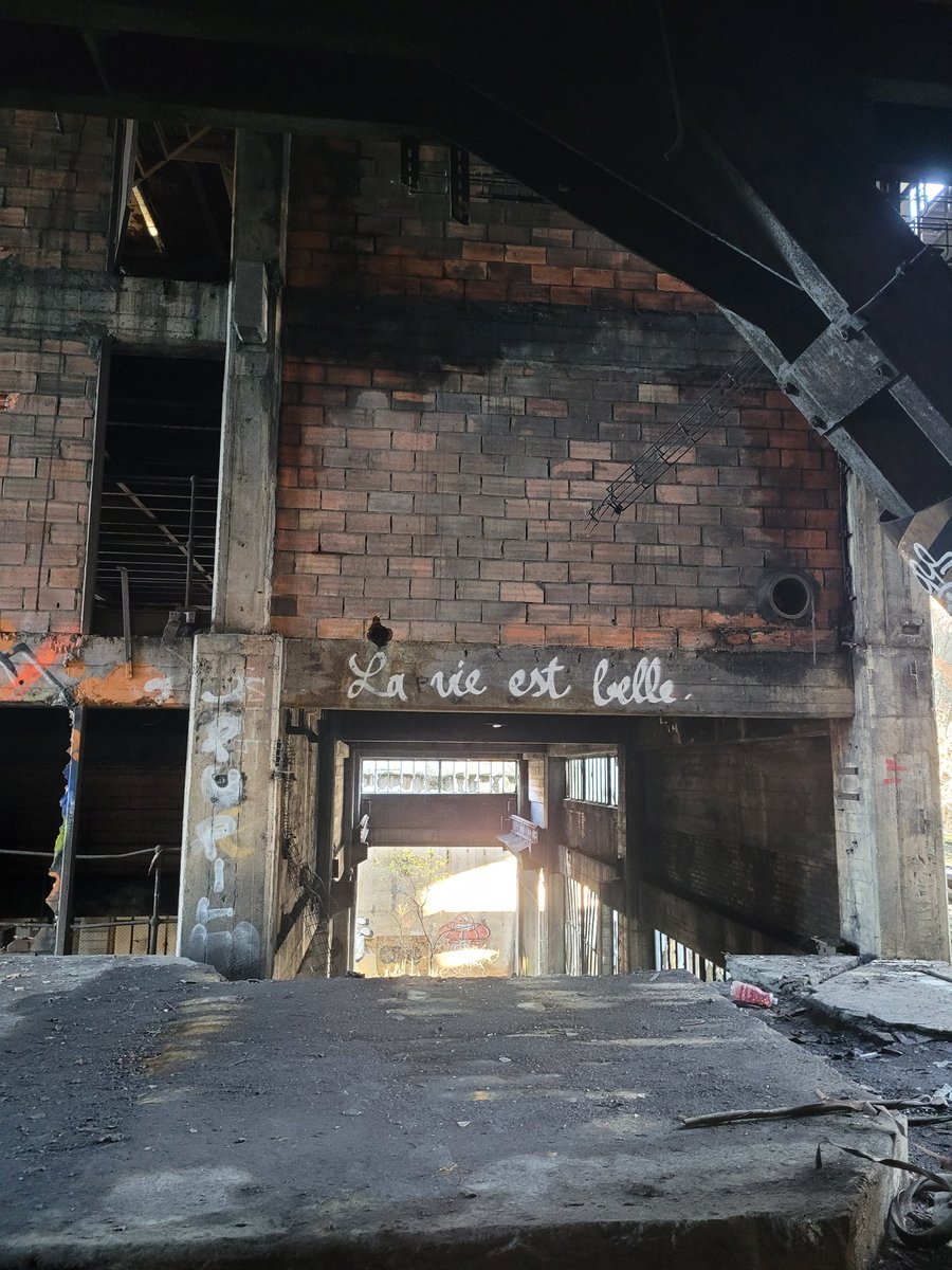es17ma's tweet photo. Urbex validé https://t.co/i7kWczYBpd