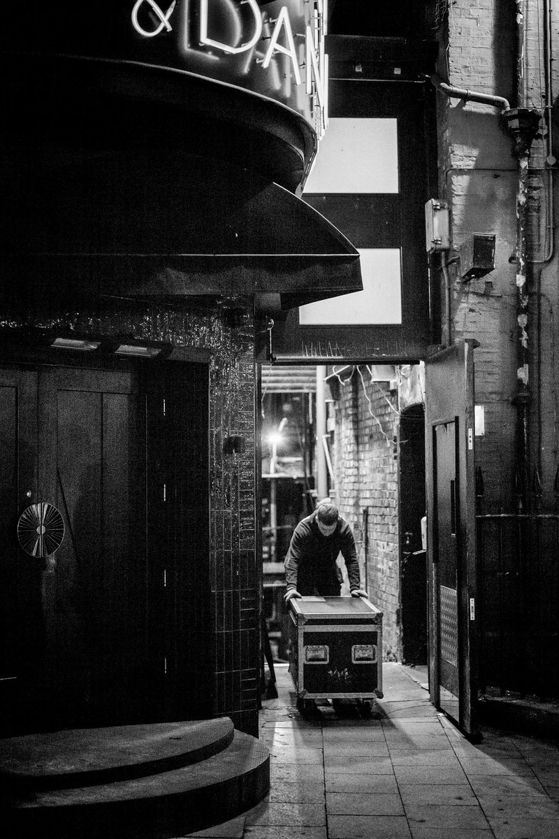 Evening photowalk around Soho, London Copyright Kieron Beard #leicaphotographer #bnwphotography #fineartstreetphotography #Leica #streetphoto