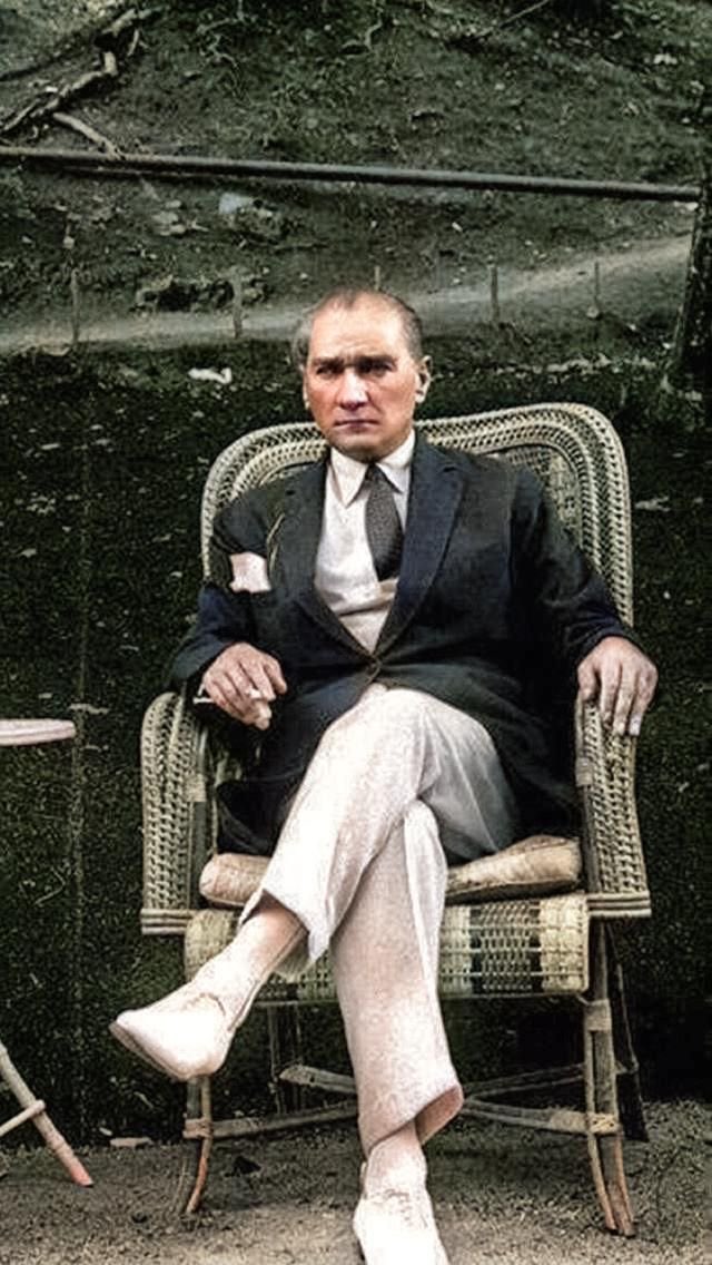 NE MUTLU TÜRK’ÜM DİYENE!!