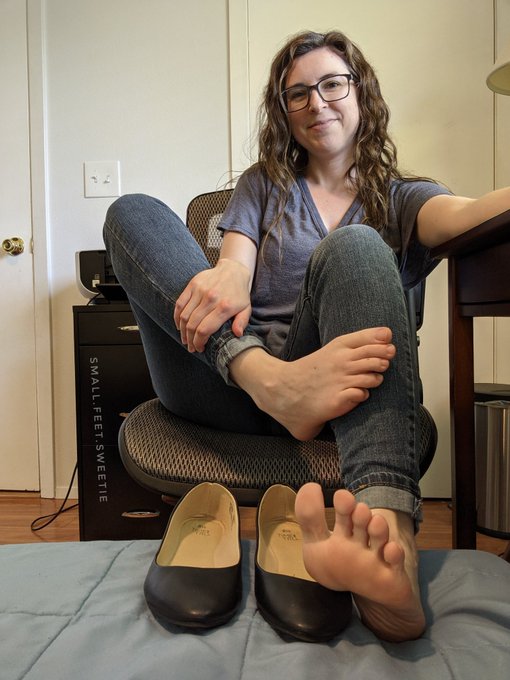 Which do you like more? Soles or top of the foot? https://t.co/C0cVxmt6lf
