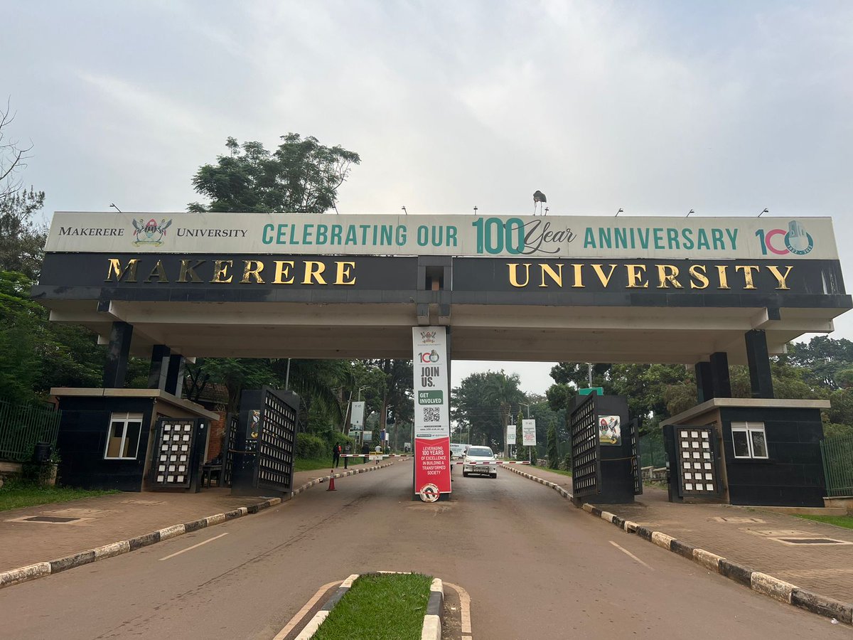 Day 13: Kasozi ka impala (Kampala 🇺🇬)

Kampala is the city we have spent most time in. We spent day 3 and now day 13.
👉Morning hours we spent at a small goat dairy farm. The farmer has 30 dairy goats and she is using goat milk to manufacture soaps and body creams. (Entry fee 0)