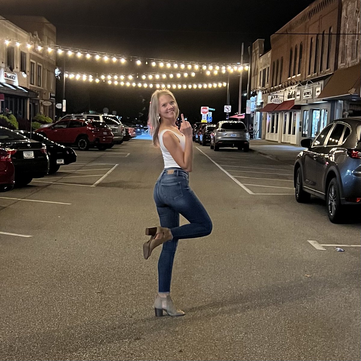 footlosertim's tweet photo. @Lexiwinter91 LOVES humiliation.  We were at an event once and She had just used a napkin.  She looks at me &amp; says, "Open!"  Which i do.  She sticks Her napkin in my mouth &amp; says, "Chew &amp; swallow!  Also, that's your meal. Pay Me for it!" #trashslave Findom Femdom https://t.co/p7ZS5ACf2D