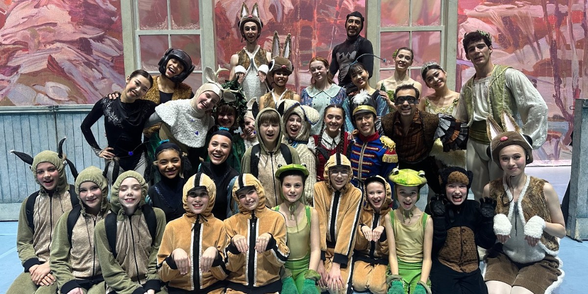 JorgenDance's tweet photo. 🚨LAST #Nutcracker SHOWS this weekend!!!🎄🇨🇦
📍@marhamtheatre 🎟️🔗https://t.co/EEaUbFUJXq
📸#BalletJorgen company & Kitchener #LocalParticipants https://t.co/VO3ioBvYEE