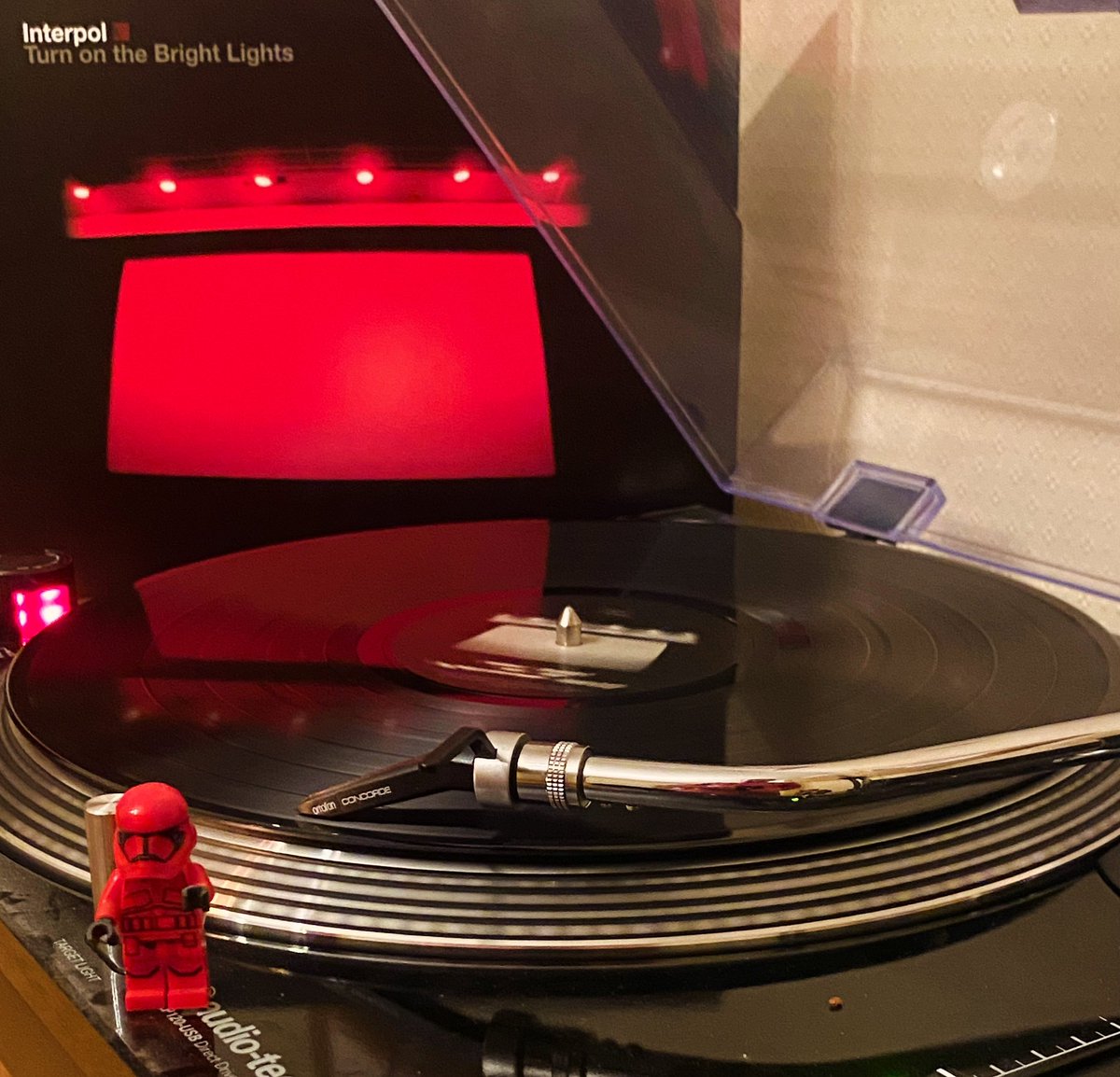 stone_icon's tweet photo. .@Interpol Turn on the Bright Lights. Some LP this. #interpol #turnonthebrightlights #sithtrooper https://t.co/aaGpNNEpEz