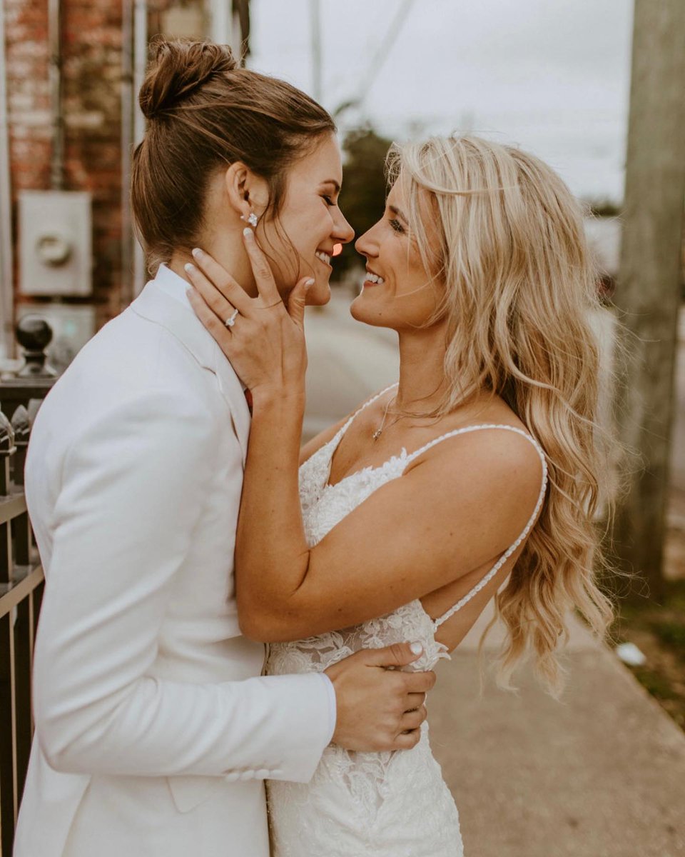 evollgbt's tweet photo. Two beautiful brides: @miss_taylorrrr and @sarahjane921 ๐๐
Photographer: @alexiamariephoto ๐ธ
๐ - Mobile, Alabama
#weddingday #twobrides #lesbianwedding #lgbtq๐ #bridetobe #dancingwithher #lesbianmarriage #mrsandmrs #twobridesarebetterthanone #femmelesbian #equalrights https://t.co/J3J5SjrHxC