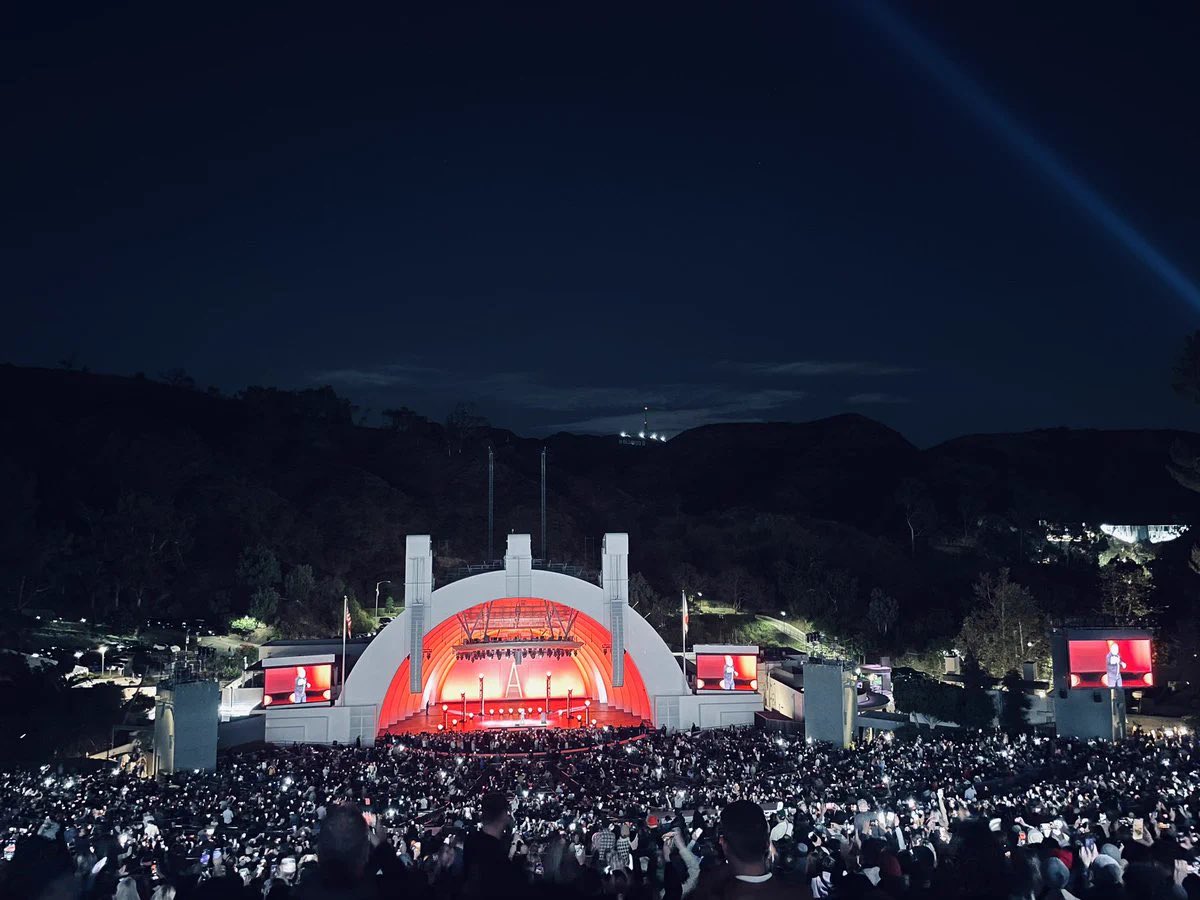 AfterLife_Fans's tweet image. Ricky’s #Armageddon tour broke box office records all over the world and netted him $32 million. It then went straight to number 1 on Netflix.