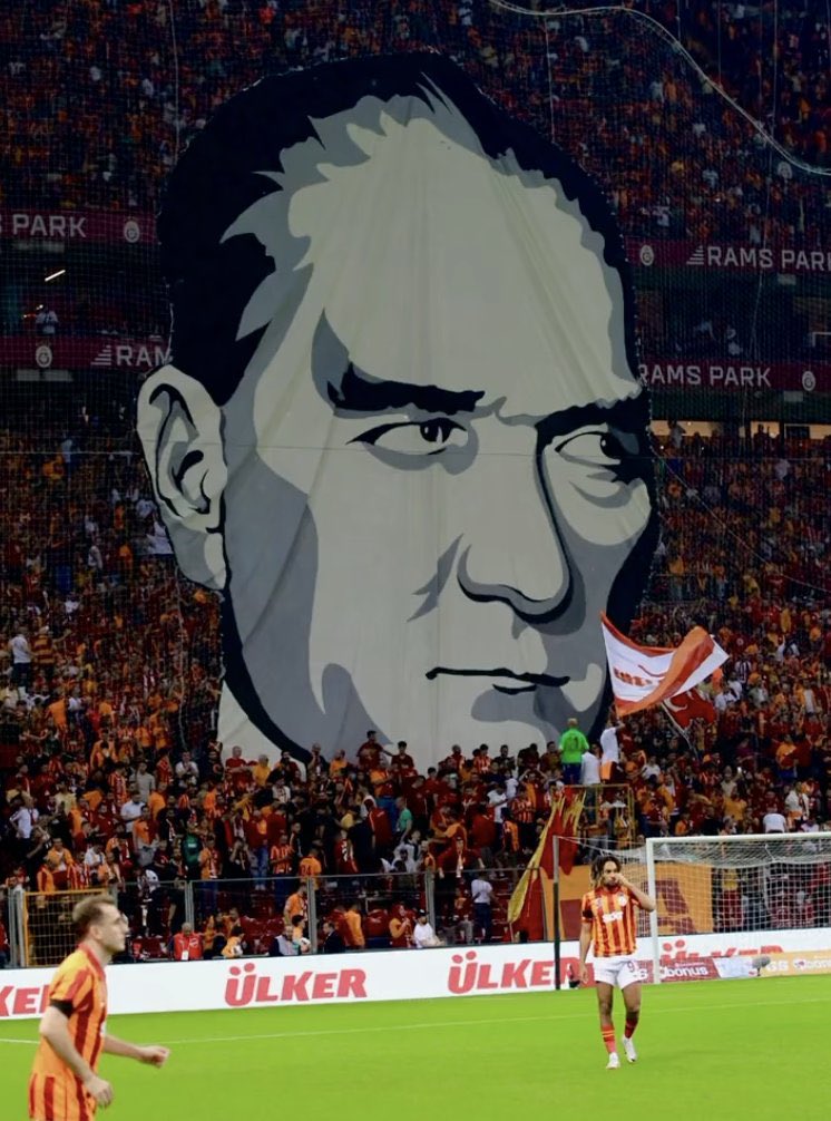 Senin yüzün; Bizim yüzümüz. 🇹🇷♥️

 #GSvsFB #Atatürk