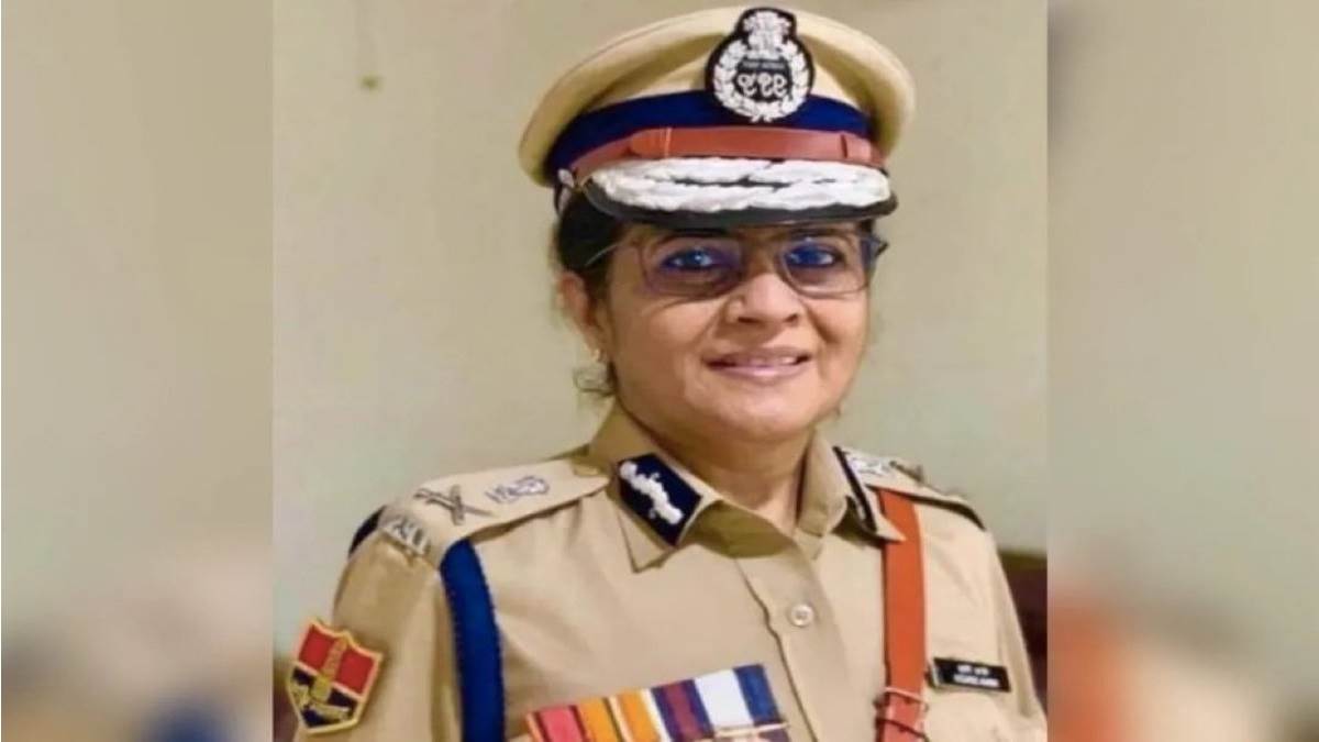 NewsBoxerDotCom's tweet photo. नीना सिंह: सीआईएसएफ के 54 साल के इतिहास में पहली महिला महानिदेशक
https://t.co/CbBSbw5LKc
#newsboxer #LatestNews #neenasingh #woman #HealthyFood #healthyeating #Healthcare #healthyhabits #weightlosstips #weightlossgoals #weightlosstransformation #weightlossmotivation #fbreels https://t.co/yEwdq6FqnV