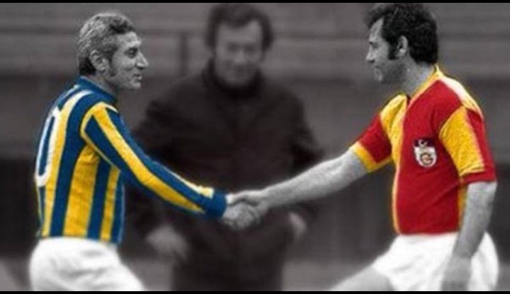 Aramız bozuk olabilir KANIMIZ ASLA.. Tarih bu duruşu yazacak..🇹🇷🇹🇷🇹🇷 <a href="/GalatasaraySK/">Galatasaray SK</a> <a href="/Fenerbahce/">Fenerbahçe SK</a> 👏🏻