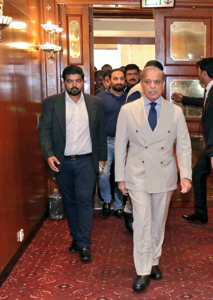 asher_albert's tweet photo. Walking behind the party president is considered a great privilege, and according to Mian Shehbaz Sharif, Karachi deserves priority for development projects like the orange train due to its significant contribution to the overall economy as the largest contributor.
#ShahbazSpeed https://t.co/nDxyv8PnxD