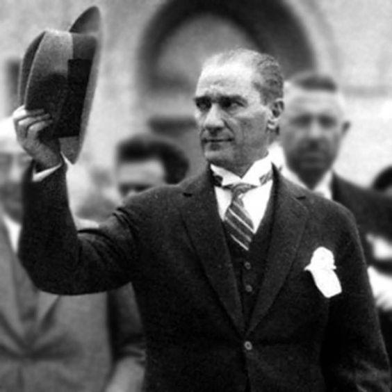 onnturkiye's tweet photo. ♦️Maç 19 Mayıs, saat 19:23 de Atatürk Stadyumunda oynansın diyenler.!

#fb #gs #ATATÜRK

#GSvsFB. #Atatürk "Suudi Arabistan" 

"NE MUTLU TÜRKÜM DİYENE" https://t.co/E5tUYp6Eyl