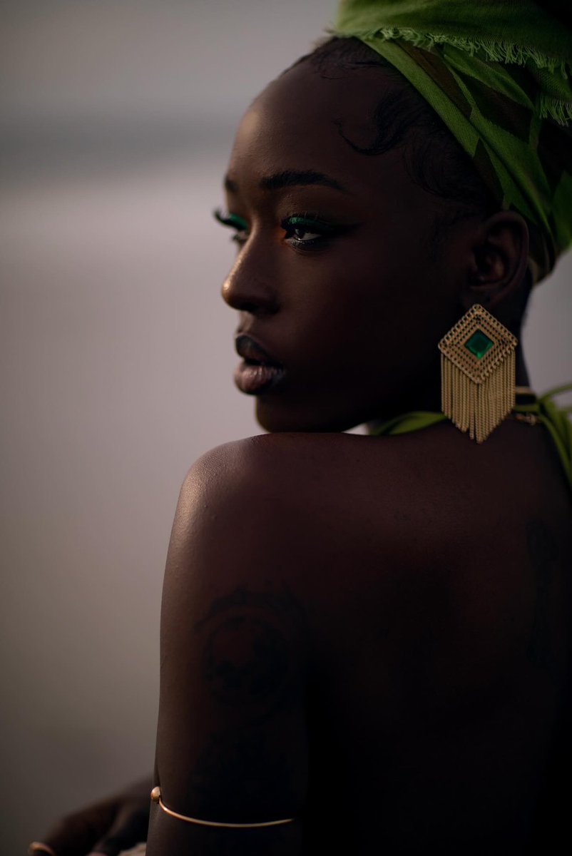 ElsaAngel19's tweet image. I can never not serve. It’s impossible