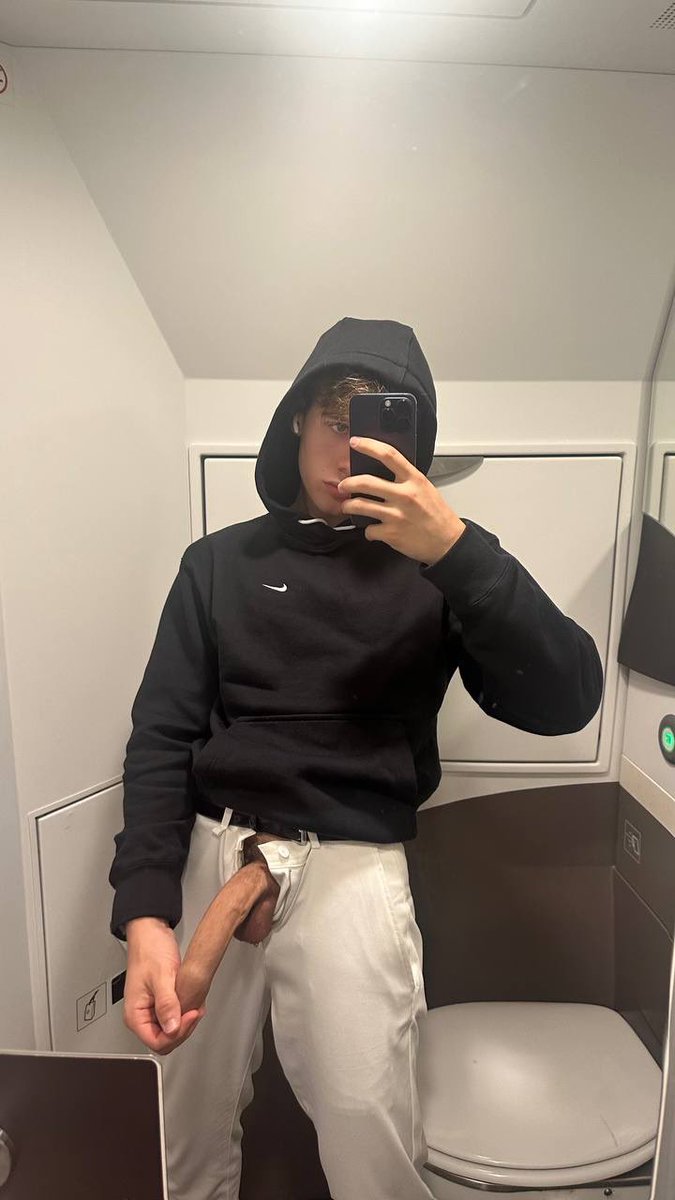 Lloyd (10K+) 🙃 tweet media