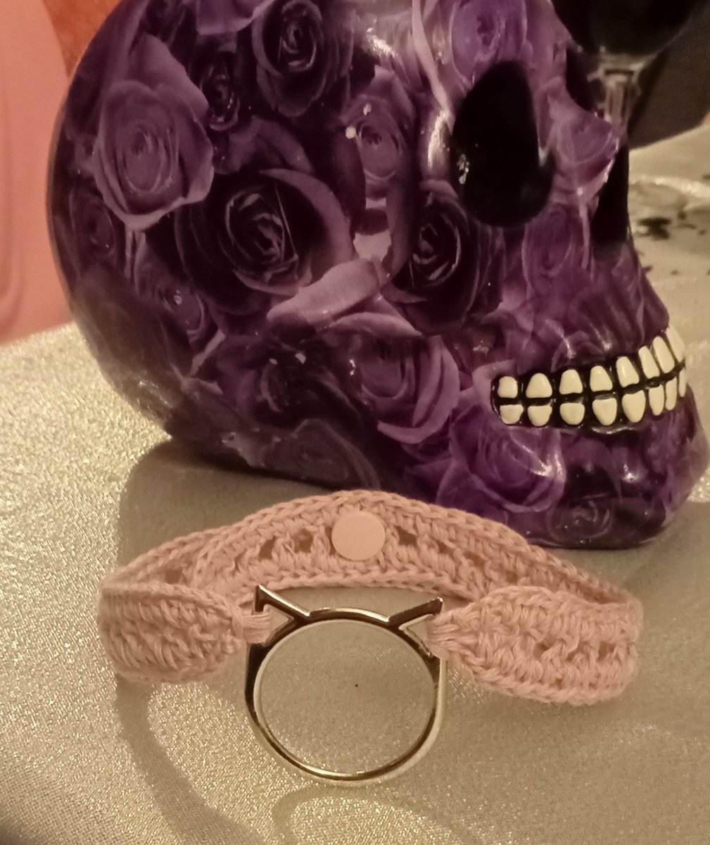 sarahbarron1985's tweet photo. #CraftBizParty #SmallBusiness #SmallBizFridayUK #rainbowdandelioncrochet #queenof #beginnersmindfulcrochetkit
#crochet
#catchoker
#followbackfriday
https://t.co/wWjUrscj3K https://t.co/PTcxTpDinG