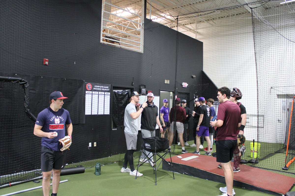 CompleteGameMN's tweet photo. Great to see the CG Alumni back from school getting their work in! https://t.co/0ZE9OhSs06