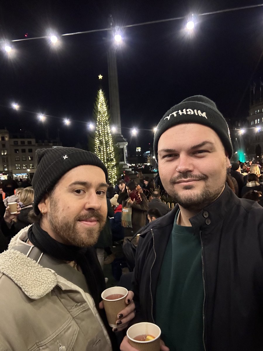 JustBeADean's tweet photo. Stopped for a hot rum cider punch on the way to Panto x #goochweek https://t.co/Pg2nlSPmY9