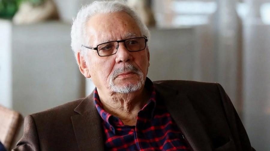 ambalgerieparis's tweet photo. Le Moudjahid et ancien ministre de la Défense, le général à la retraite Khaled #Nezzar n'est plus. Prions le Tout Puissant et Miséricordieux de l'accueillir en Son vaste Paradis. Sincères #condoléances à sa famille et proches.
إنا لله و إنا إليه راجعون. https://t.co/NWDk4PjS4A