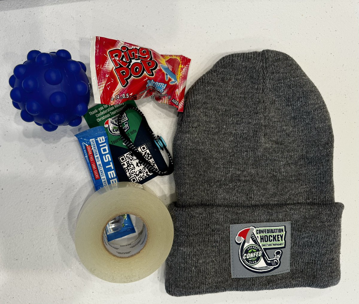 Each of our players is going home with a swag… toque! The ring pops didn’t even make it out of the arena for our household. 🤣 What was your player’s favourite item? #confedchristmas