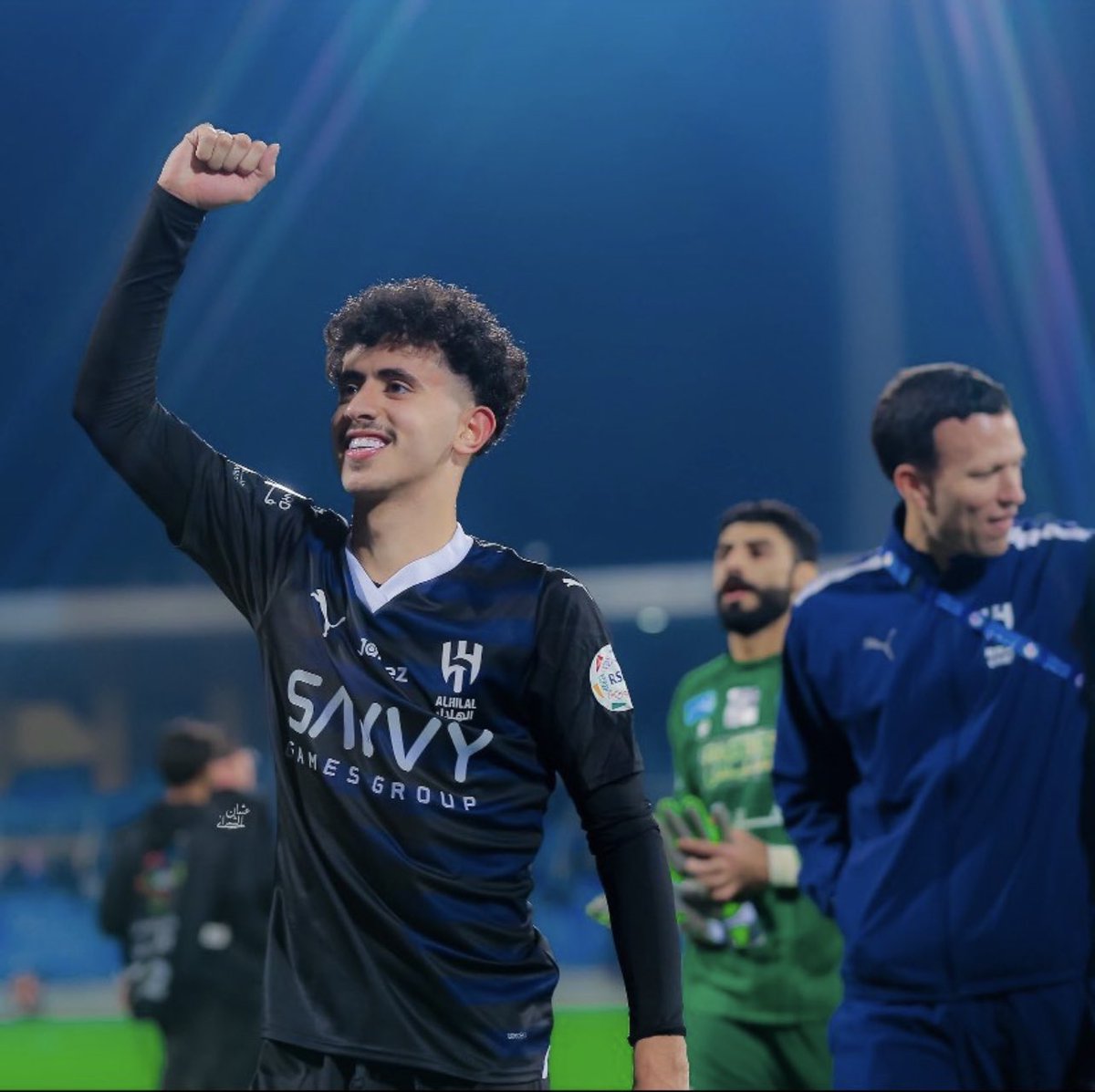 mohamed_alqah10's tweet image. الحمدلله ألف مبروك تستاهلون الفوز والقادم افضل 💙💙🙏🏻
@Alhilal_FC