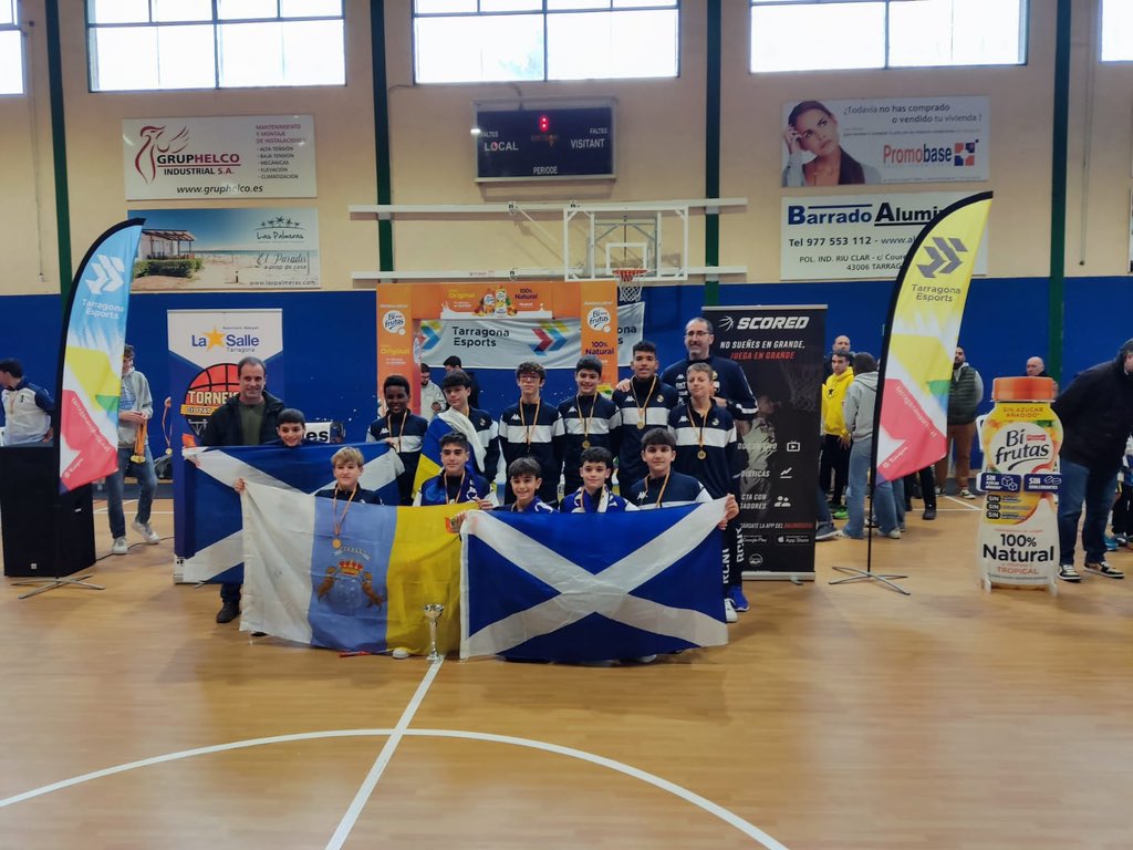 RCNT_BALONCESTO's tweet photo. 🏀🌊Muchas felicidades👏a nuestros⛹️‍♂️pre-infantiles @RCNTenerife que se han proclamado Campeones en su categoría del reconocido @torneigu13cdt celebrado en tierras catalanas.
Además, Josera Rivero, entró en el quinteto ideal del Torneo💪
Magnifico resultado y mejor experiencia🌊🏀 https://t.co/LOD4kLjfZx