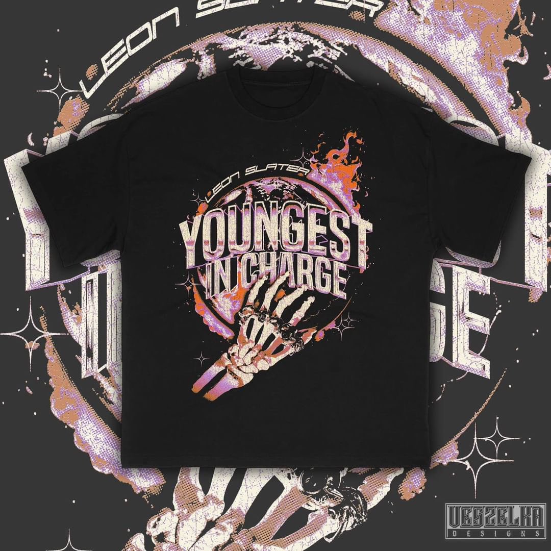 LEONSLATER_'s tweet photo. 🔞YOUNGEST IN CHARGE 🔞

PRE-ORDER FOR THA NEW 'YOUNGEST IN CHARGE' T-SHIRT OPENS NOW -JANUARY 21

LINK IN BIO + WORLDWIDE SHIPPING 🌍

https://t.co/JnE7LQFRnS https://t.co/HyiqjVOlY9