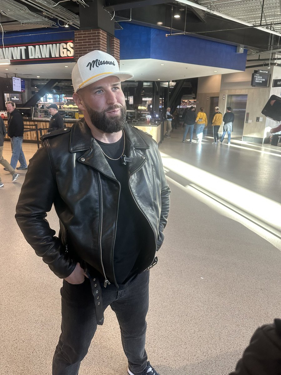 aaronladdtv's tweet photo. #Mizzou Chase Daniel: βIβm excited about our teamβ¦itβs a chance to show the nation who we areβ https://t.co/80sAbimM4U