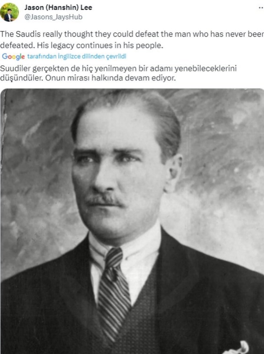 beehaber's tweet photo. Güney Koreli Gazeteci Hanshin Lee:

"Suudiler, hiç yenilmeyen bir adamı yenebileceklerini zannettiler. Onun mirası halkında devam ediyor.” https://t.co/7jpSqAEDRp
