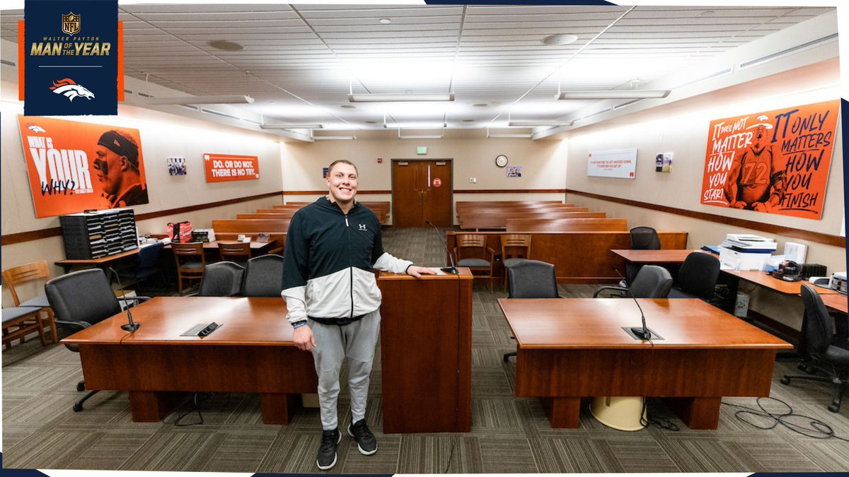 BroncosOffField's tweet photo. 👋 #BroncosCountry, keep retweeting to help @gbolles72 earn $35,000 to donate to a charity of his choice and continue his work in our communities!

#WPMOYChallenge + Bolles https://t.co/wIH7PQ7sNH
