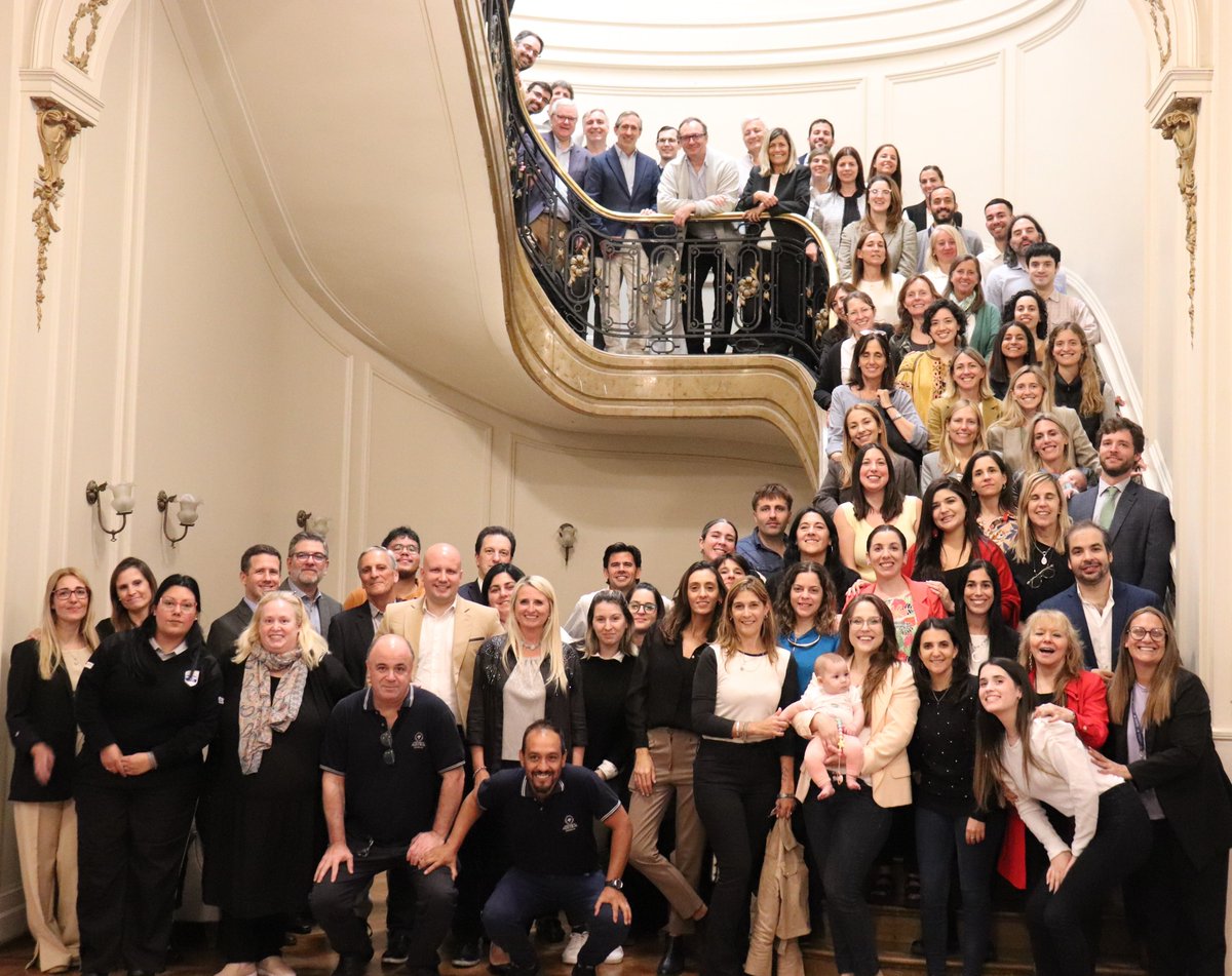 Austral Derecho tweet media