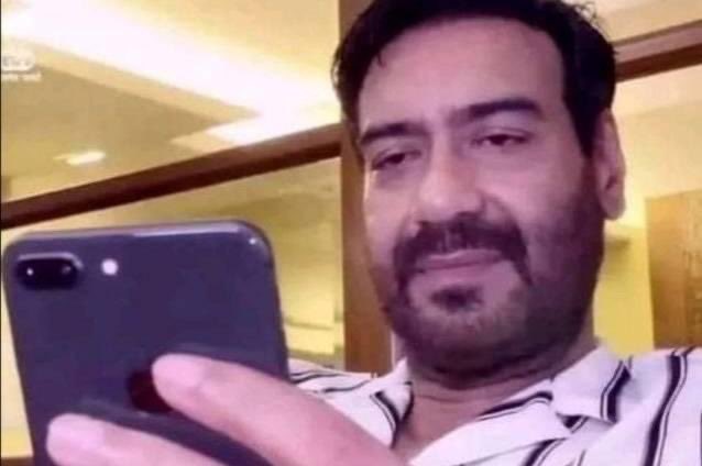 anjaneman's tweet photo. me responding to texts i received 5 days ago https://t.co/T5IxlDfX5P