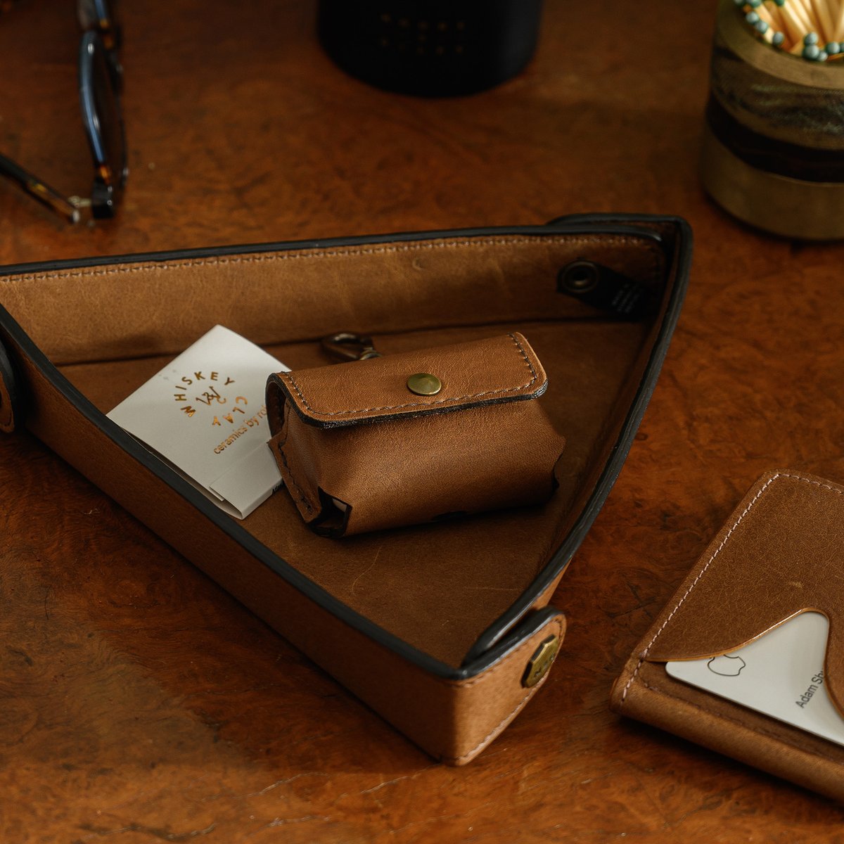 \\ The perfect catch-all accessory: Snap Corner Valet // bit.ly/3KpWH2g