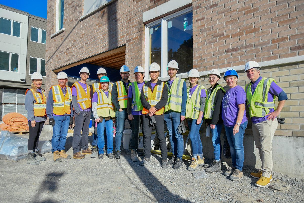 As the year draws to a close, we wanted to take a moment to celebrate the amazing work of the community organizations we sponsor: @downiewenjack, @HabitatGTA, @UWCCanada, and @microhabitat_ca. #ChangeMaker #GWLRA