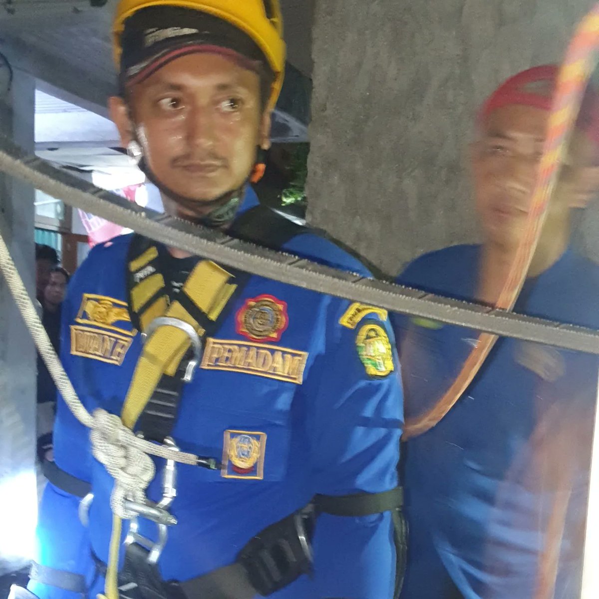 damkarjogja113's tweet photo. "Seluruh Layanan Pemadam Kebakaran dan Penyelamatan Tidak Dipungut Biaya Apapun"
#pemkotjogja #indonesiabisa #damkarmatyk #damkarhits #damkarjogja #pemadamkebakaran #pemadamkebakaranindonesia #firefighter #indonesianfirefighter #pemadam #pemadamindonesia https://t.co/biJsXRiCtF