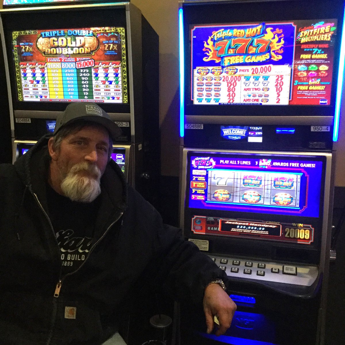 CliffCastle's tweet image. 🥳 Huge shoutout to James from Cottonwood for his epic win, taking home over $20,000! 🎉 Your big win is an inspiration to us all. Here's to more amazing victories like yours. Who's next to hit big? 💰🎰