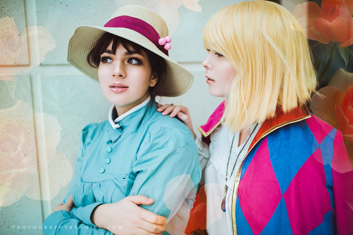 comfiicutie's tweet photo. 🔥 "A Heart's A Heavy Burden." 🔥
Flashback to this magical photoshoot! I miss cosplaying Howl. Maybe one day I'll cosplay him again.
Sophie is @mochi_sews
Photo by @amiephotos
#HowlsMovingCastle #howlsmovingcastlecosplay #howlpendragon #cosplay #MAGfest https://t.co/Y8Yn2F7dr0