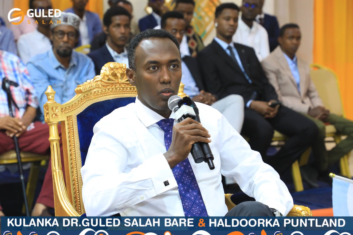 GuledforPL2024's tweet photo. Glimpses into a town hall meeting: photos of Puntland's brightest minds interacting with Dr. @GuledS_ , candidate for President.
#GuledforPuntland2024 #Vision4change. #AHopefulPuntland https://t.co/zBEUU9ZAUf
