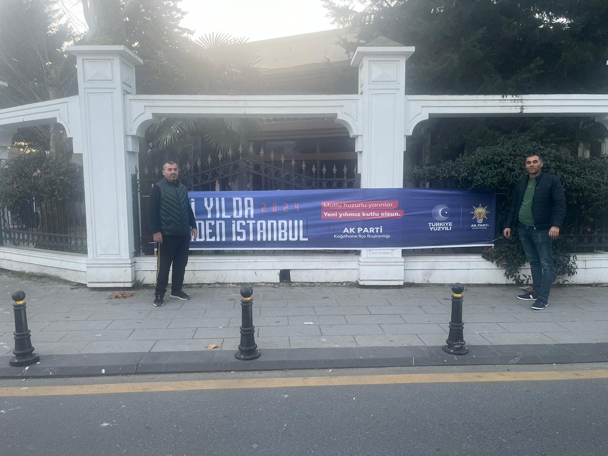 Yeniden İstanbul diyerek çıktığımız bu yolda istikrar ile çalışıyoruz ve inşallah İstanbul yeniden layık olduğu hizmetlere kavuşacak