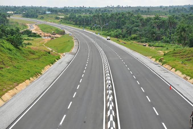 AfricaFactsZone's tweet photo. Akwa Ibom State has the best roads and stadium in Nigeria.

Godswill Akpabio International Stadium in Uyo hosted the 2022 CAF Confederation Cup final.

It has the cleanest city in Nigeria, Uyo. It is also the cleanest state in Nigeria.

The 21-storey Dakkada Towers was opened in 2021.

It has its own airline, Ibom Air which is Africa's only sub national airline.

There is a car assembling plant in Itu.

Africa's largest disposable syringe factory is in Onna, Akwa Ibom.

BUA Group will build a 200,000 barrels per day petrochemical refinery.

The construction of Ibom Deep Seaport has been proposed

Africa's largest cold-pressed coconut oil factory, St. Gabriel Coconut Oil Factory is in Akwa Ibom State.

It processes 66 metric tonnes of coconuts daily. The factory sits on 11,000 hectares

Kings Flour Mill in Onna, Akwa Ibom produces 500 metric tons of flour daily. It has 4.892 square meters of closed area and 47.406 square meters of open area.

Ibom E-library in Uyo is one of Africa's largest libraries.