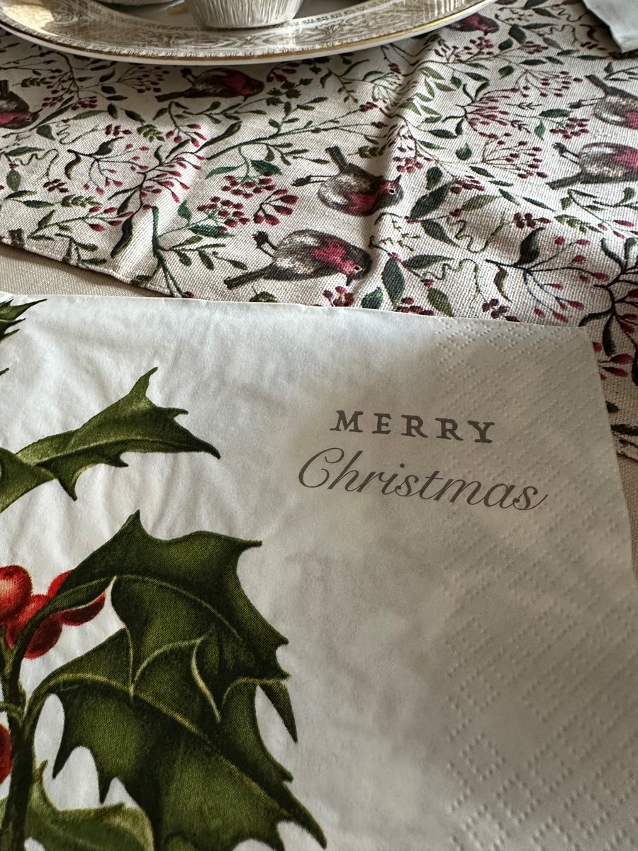 Leanne J tweet media