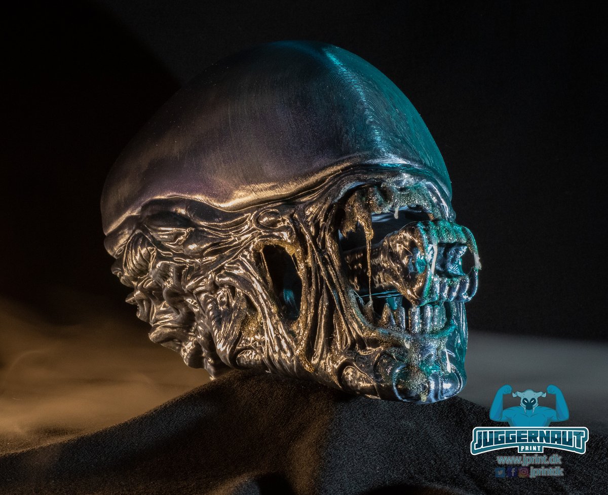 JPrintdk's tweet photo. Guess a movie! 

Would you have this 3D-print in your livingroom? 🔥

#Movienight #decoration #smallbusiness #newyearnewalien #3Dprinting #3dartwork https://t.co/9rJvoh7BRF