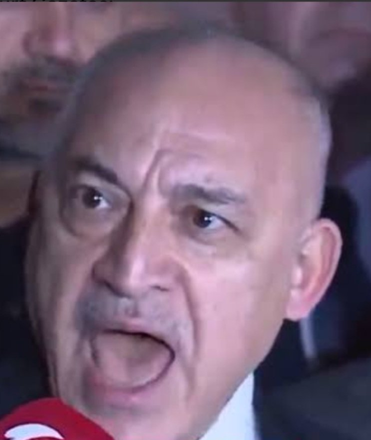 turgutcan_1907's tweet photo. Türk futboluna operasyon çekiliyor farkındamısınız @tcbestepe @RTErdogan @dbdevletbahceli
#baylok https://t.co/b9ERQlMGOq