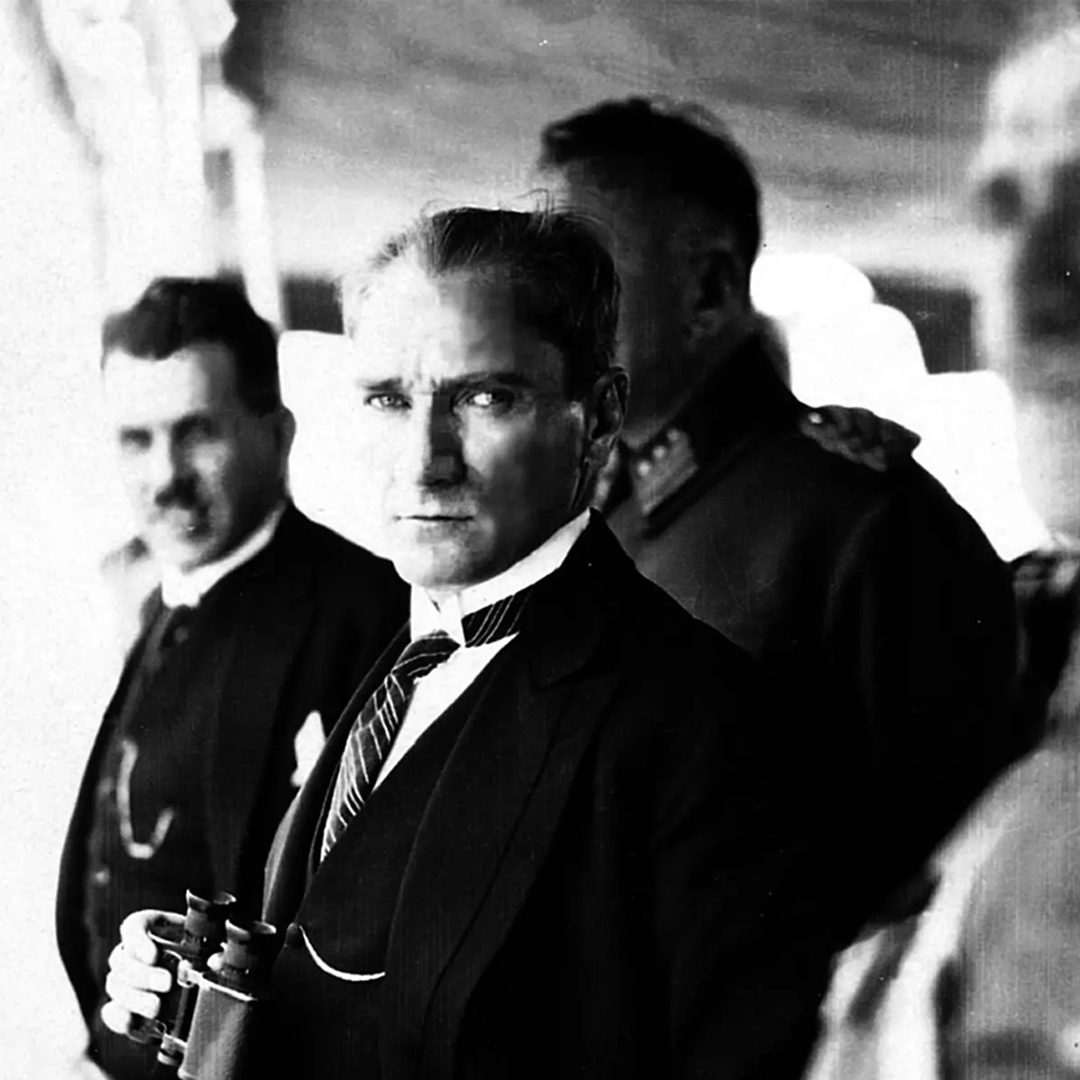Hep izindeyiz! Tartışmasız!
#MustafaKemalAtatürk #Atatürk #Atamizindeyiz