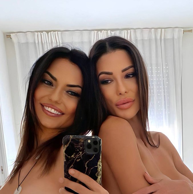 New video TONIGHT with the beautiful @MCpajares 😈😚  https://t.co/QGgEeyaHHG https://t.co/FtQUMhURj2<a href="/tag/mvsales"class="tags"><span>#mvsales</span></a>