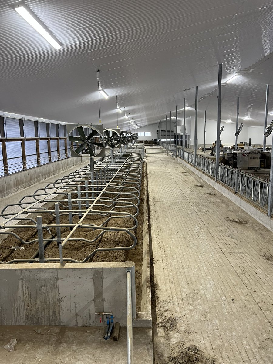 gerritsag's tweet photo. Finished the install at Sandy Peaks Dairy! https://t.co/PZcuroeBIY