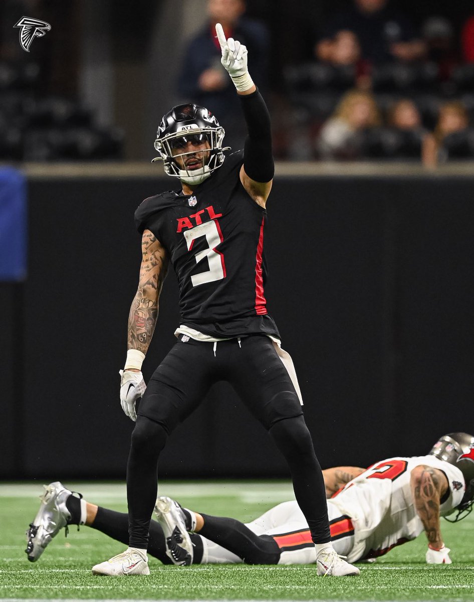 117 Tackles 
11 Passes defensed
6 Interceptions 
3 Forced fumbles
1 Pick-six (92 yards)

🗣️ Call him AP JB: atlfal.co.nz/48c7EOT