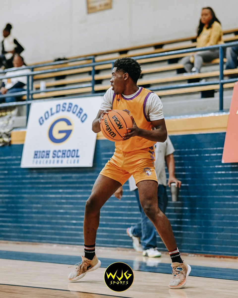 WJG_Sports's tweet photo. Terry Walls Holiday Invitational Championship Friday
Jordan Cooper Bracket 3rd Place Game

Word Of God 97
Thales Academy Apex 30

Trevor Best (All-Tournament) 23, Jose Brown 17, Jaylen Richardson 12,  Jaevian Alston 11, Tre Herbert 11

Nathan Purvis (All-Tournament) 13 https://t.co/tzr1wxBF30