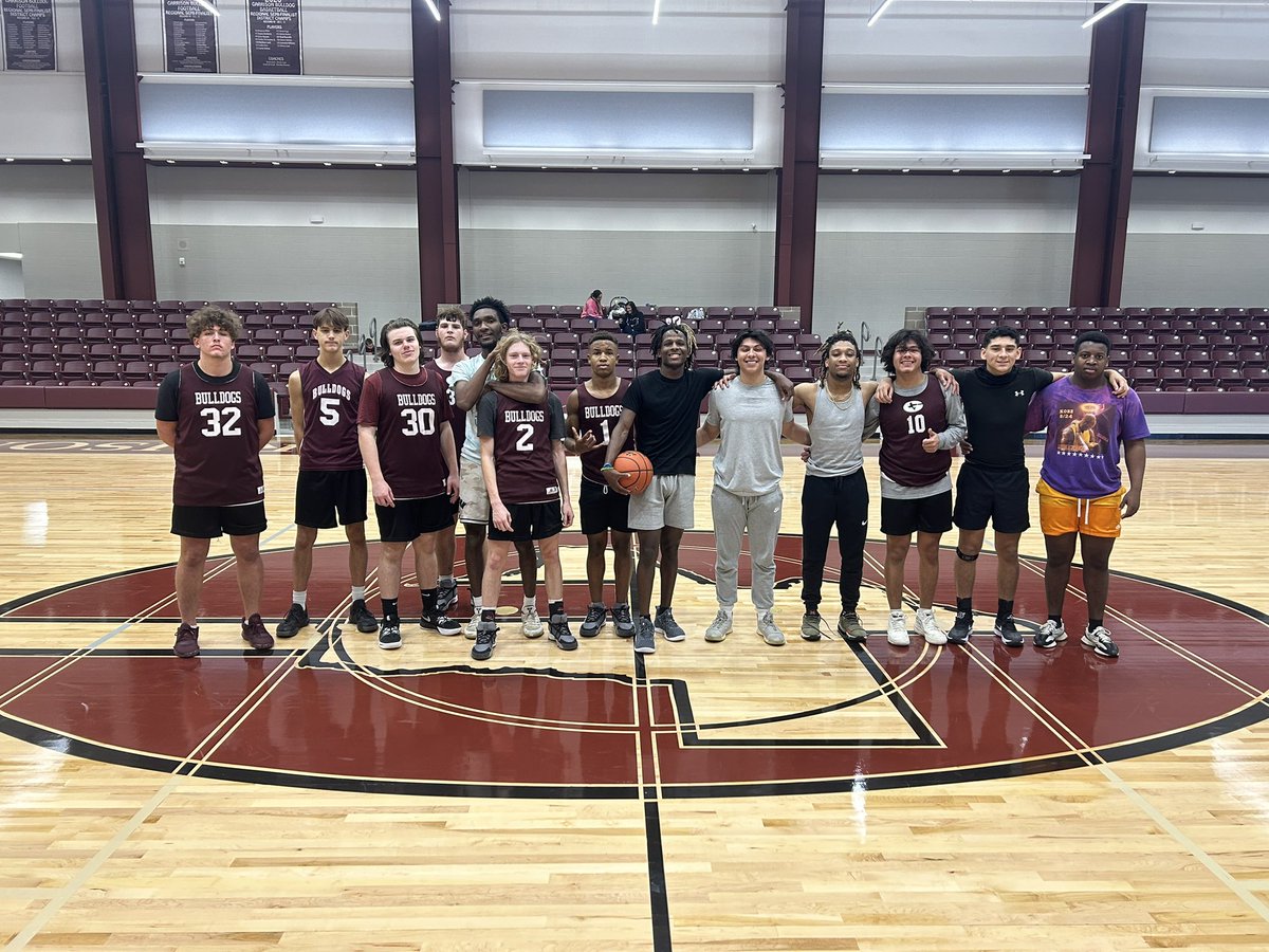 Garrison Bulldog Basketball tweet media