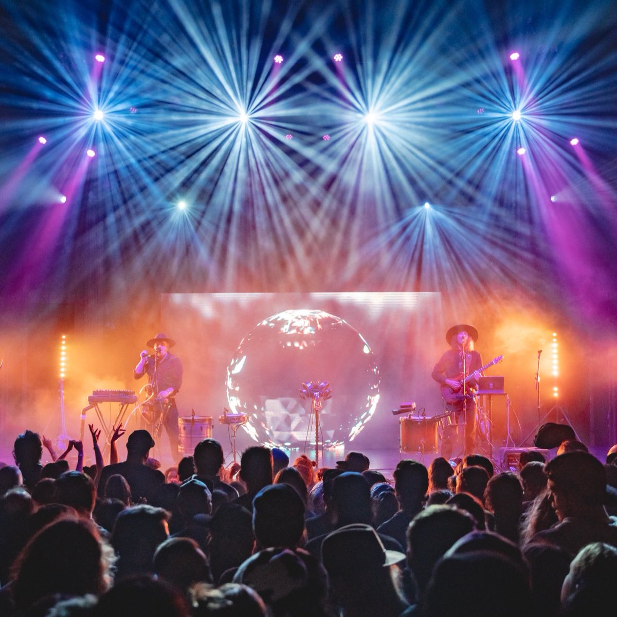 2023 has been a wild ride for us and we're stoked to close it out with two big shows! 🍾

12.29 Atlanta, GA - The Eastern *
12.31 San Diego, CA - Music Box #

* with <a href="/STS9/">STS9</a> 
# with <a href="/redgiantproject/">redgiantproject</a> 

Looking forward to bringing in 2024 with you all! 💥